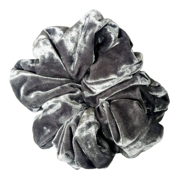 Large gray velvet scrunchie - soft & durable velvet fabric hand crafted - Picture 2 of 3